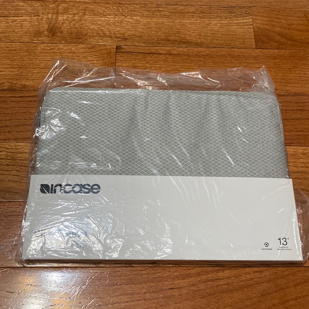 BRAND NEW 13 inch MacBook Pro Laptop Case